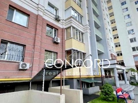 коммерческая по адресу Юності ул., 3