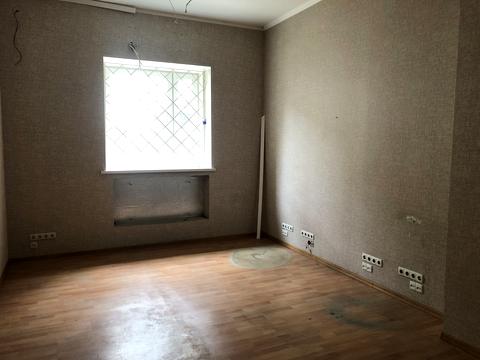 комерційна за адресою Барикадний пров., 5