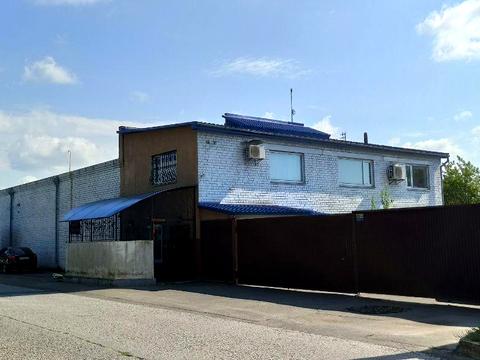 комерційна за адресою Пухівська вул., 111