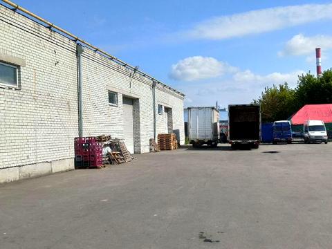 комерційна за адресою Пухівська вул., 111