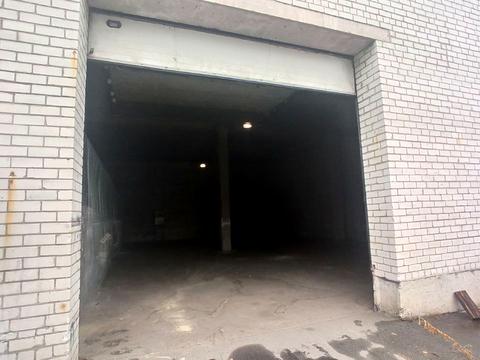 комерційна за адресою Пухівська вул., 111