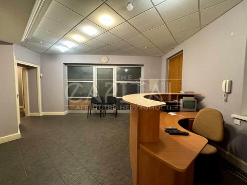 комерційна за адресою Миколи Бурачека пров. (Левітана), 15