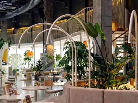 коммерческая по адресу Велика Кільцева дорога ул., 1