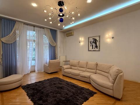 квартира за адресою Французький бульв., 11а