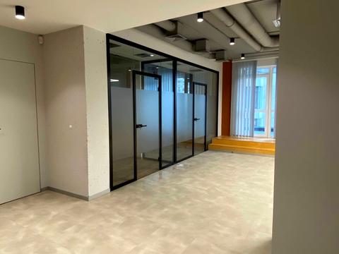 коммерческая по адресу Андрея Верхогляда ул. (Михайла Драгомирова), 14