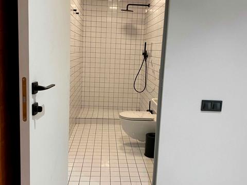 коммерческая по адресу Андрея Верхогляда ул. (Михайла Драгомирова), 14