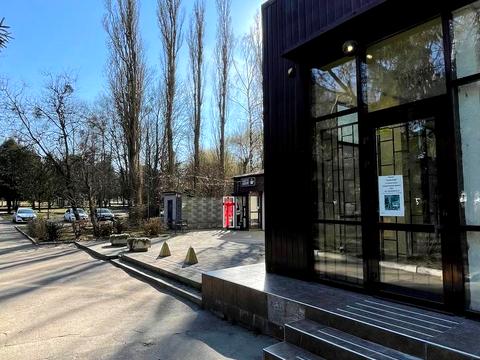 комерційна за адресою Данила Галицького вул., 16