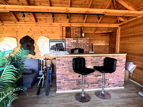 будинок за адресою Довга