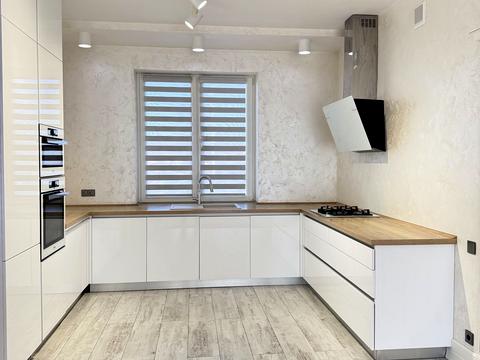 будинок за адресою Довга