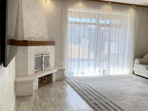 будинок за адресою Довга