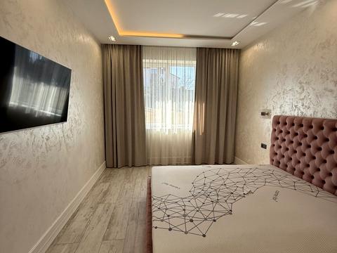 будинок за адресою Довга