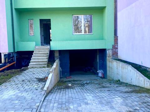 дом по адресу Степана Бандеры ул.