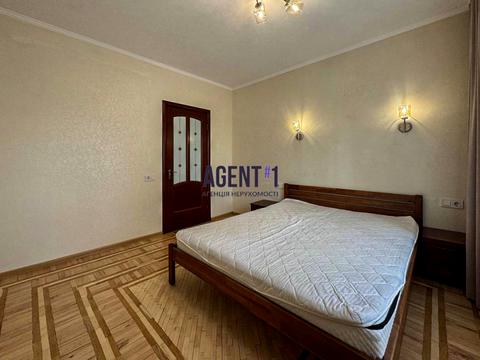 квартира за адресою Київ, Миколи Ушакова вул., 16