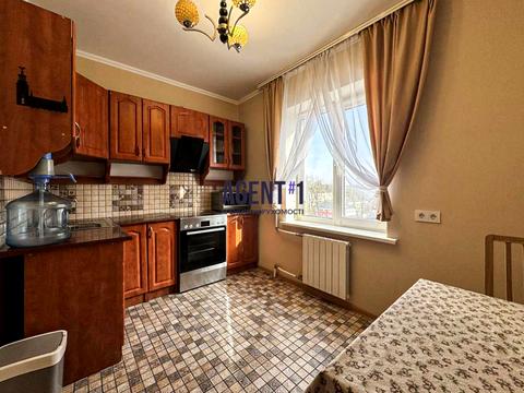 квартира по адресу Николая Ушакова ул., 16