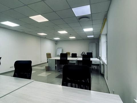 комерційна за адресою Джорджа Вашингтона вул. (Батальна), 4