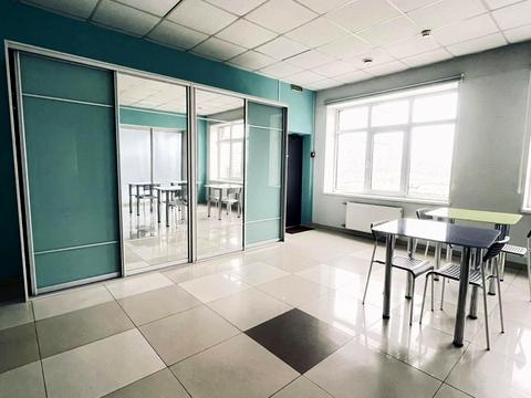 комерційна за адресою Джорджа Вашингтона вул. (Батальна), 4