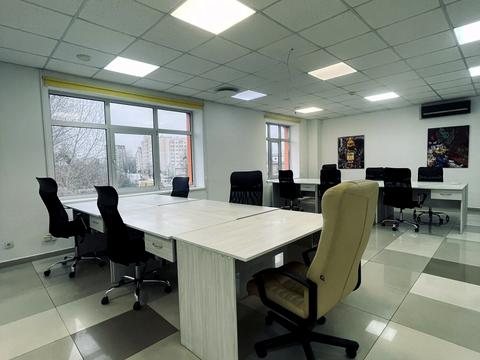 комерційна за адресою Джорджа Вашингтона вул. (Батальна), 4