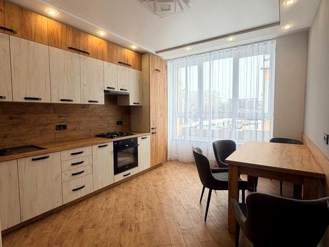 квартира за адресою Героїв Крут вул., (Будинок 2)