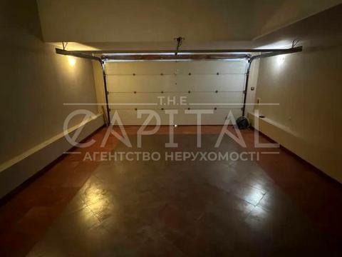 будинок за адресою Вишнева вул.