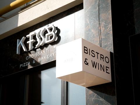 комерційна за адресою Ольги Кобилянської вул. (Достоєвського), 1-В/21