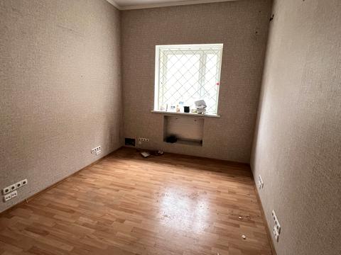 комерційна за адресою Барикадний пров., 5