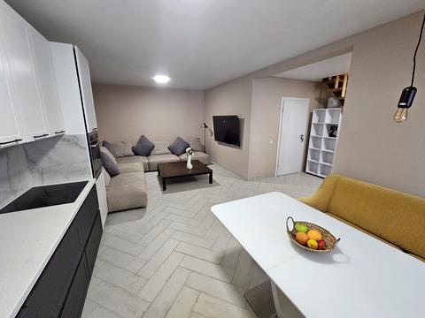 дом по адресу 50-та Садова ул., 13