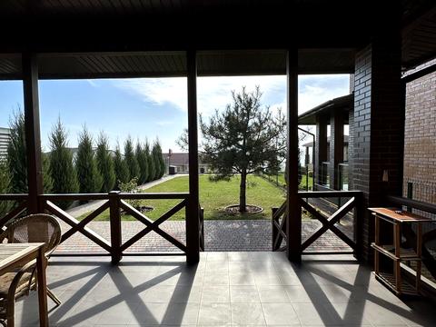 будинок за адресою Набережна вул.