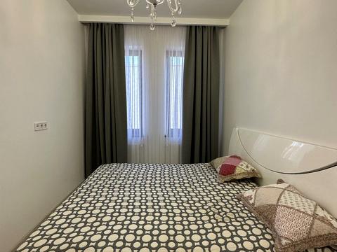 будинок за адресою Набережна вул.