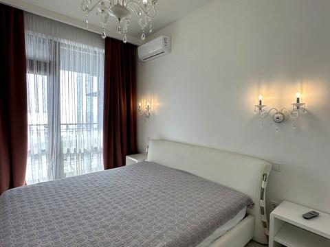 будинок за адресою Набережна вул.