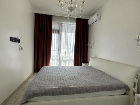 будинок за адресою Набережна вул.