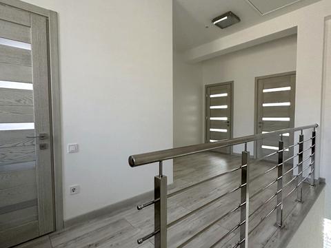 будинок за адресою Набережна вул.