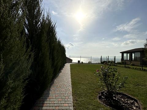 будинок за адресою Набережна вул.