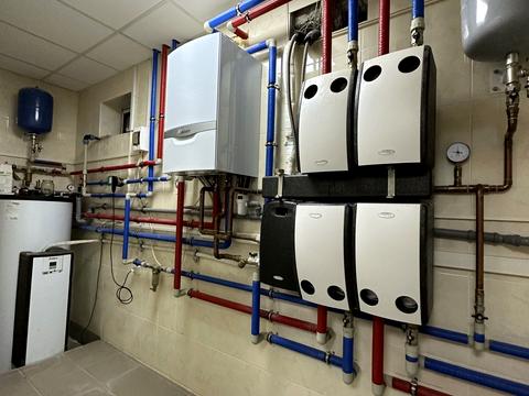 будинок за адресою Набережна вул.