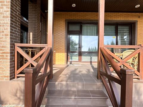 будинок за адресою Набережна вул.