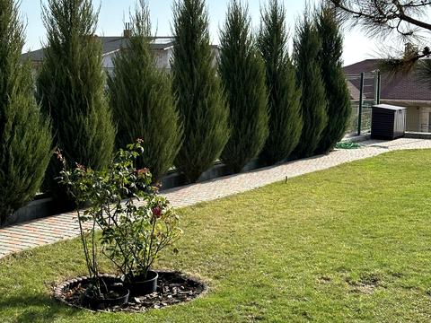 будинок за адресою Набережна вул.