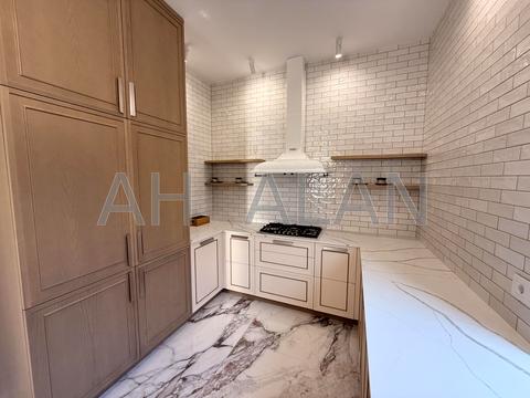 будинок за адресою Павла Загребельного вул. (Миколи Раєвського)