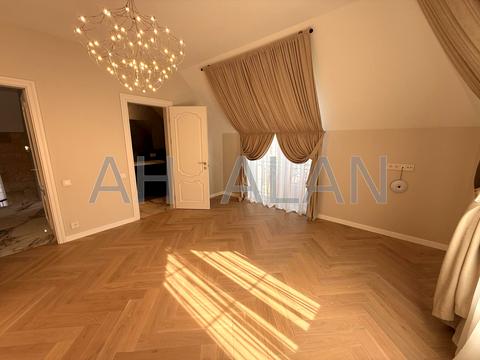 будинок за адресою Павла Загребельного вул. (Миколи Раєвського)