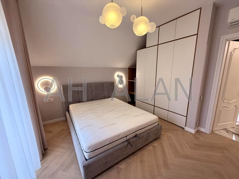 будинок за адресою Павла Загребельного вул. (Миколи Раєвського)