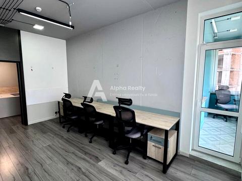 комерційна за адресою Саксаганського вул., 37-К