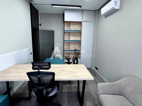 комерційна за адресою Саксаганського вул., 37-К