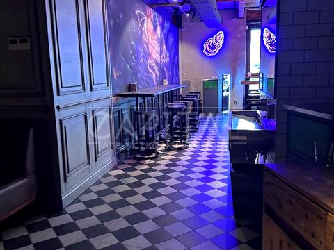 комерційна за адресою Басейна вул., 3