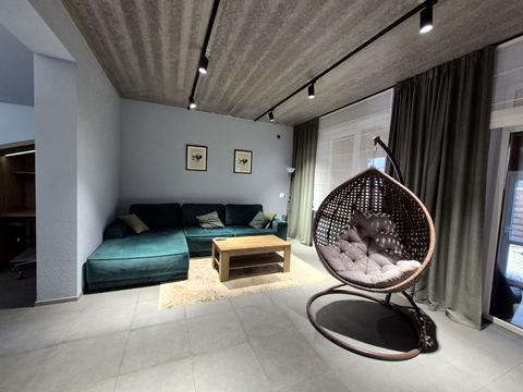 будинок за адресою Патріотів, 4б