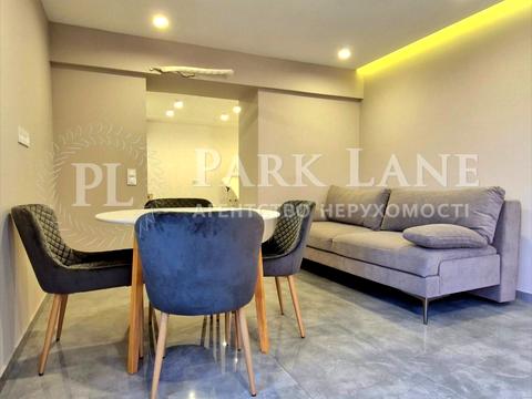 будинок за адресою Київ, Валерія Лобановського просп. (Червонозоряний), 85