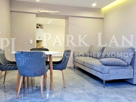 будинок за адресою Київ, Валерія Лобановського просп. (Червонозоряний), 85