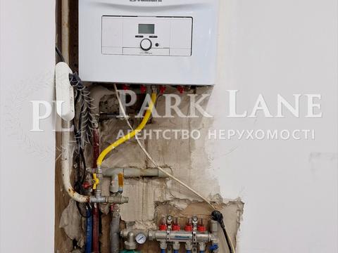 будинок за адресою Київ, Валерія Лобановського просп. (Червонозоряний), 85