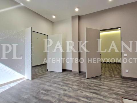 будинок за адресою Київ, Валерія Лобановського просп. (Червонозоряний), 85