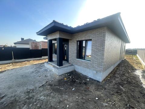 будинок за адресою Набережна