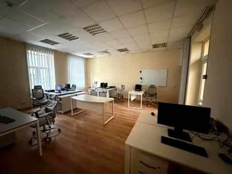 комерційна за адресою Джохара Дудаєва вул. (Лермонтова), 20