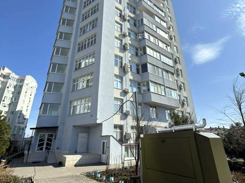 квартира за адресою Радісна вул., 21