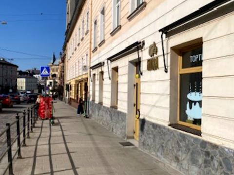 комерційна за адресою Соборна пл., 2